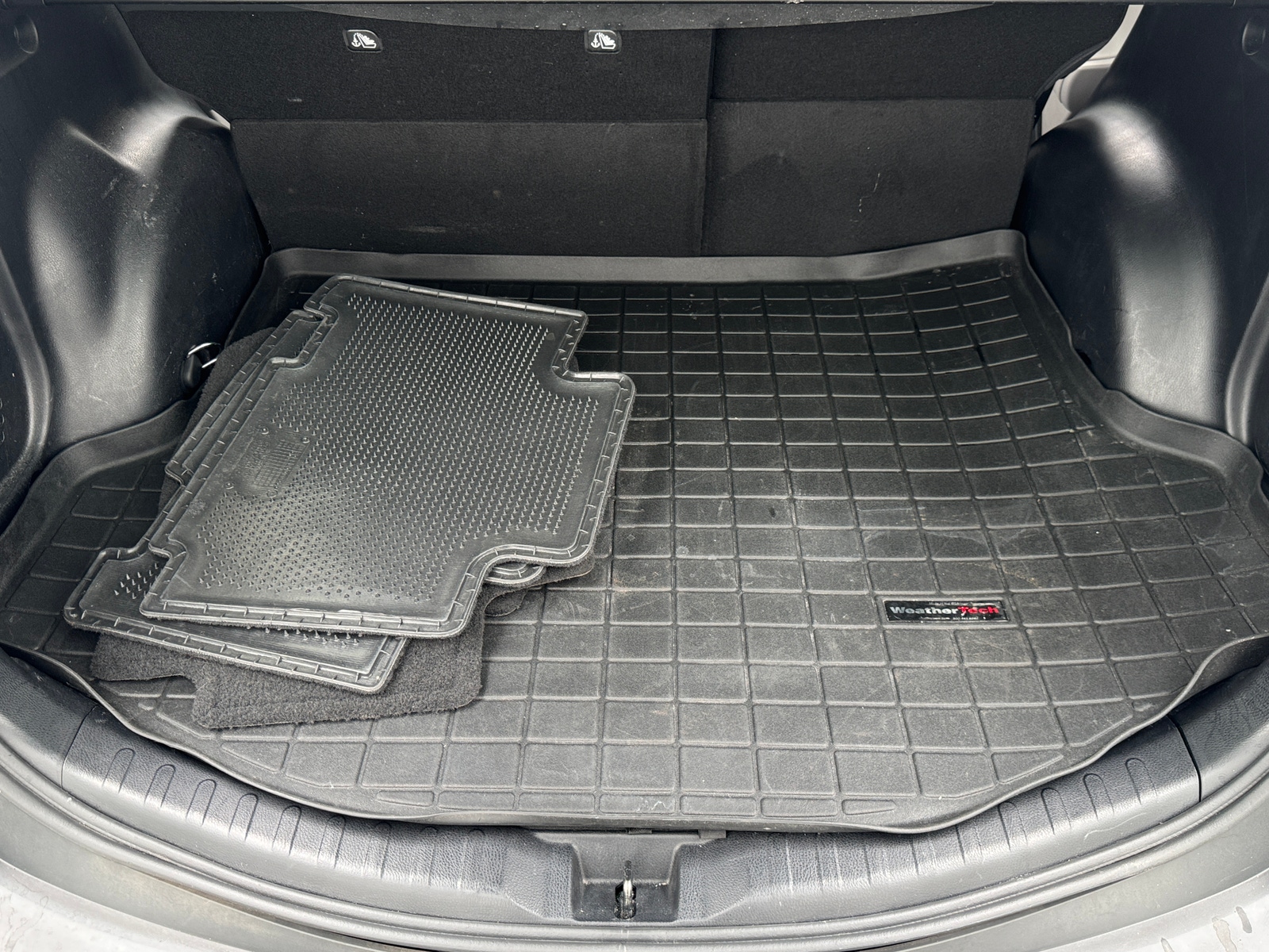 Thumbnail: 2013 Toyota RAV4 - 7
