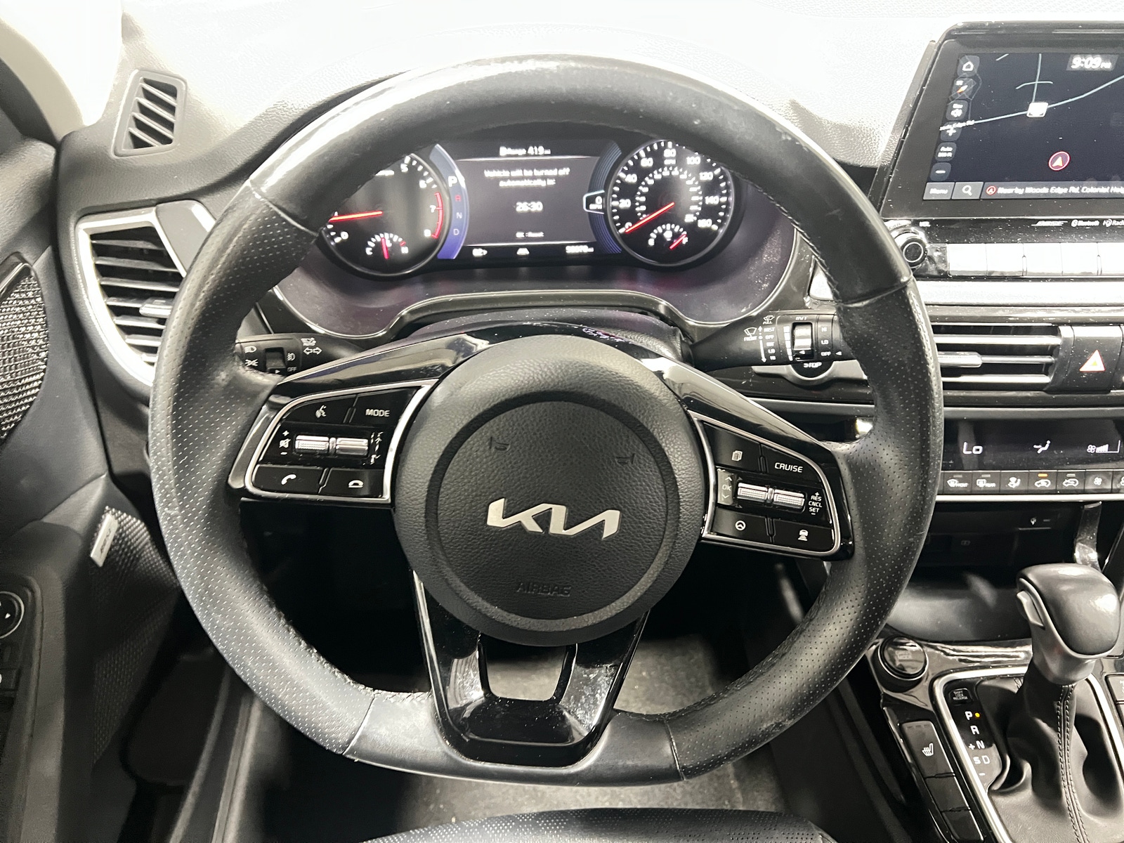 Thumbnail: 2023 Kia Seltos - 4