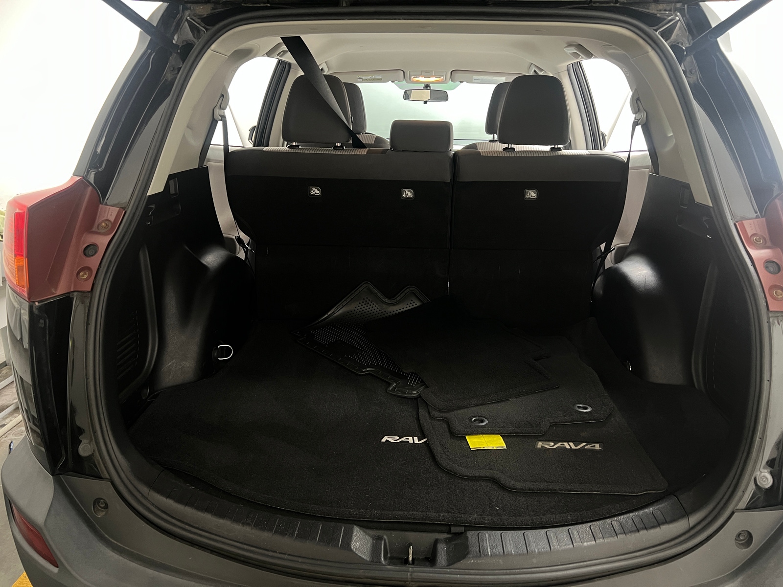 Thumbnail: 2013 Toyota RAV4 - 7