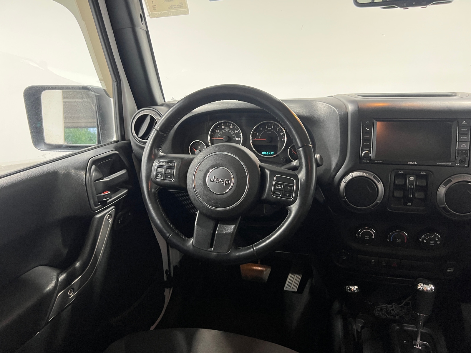 Thumbnail: 2017 Jeep Wrangler - 5