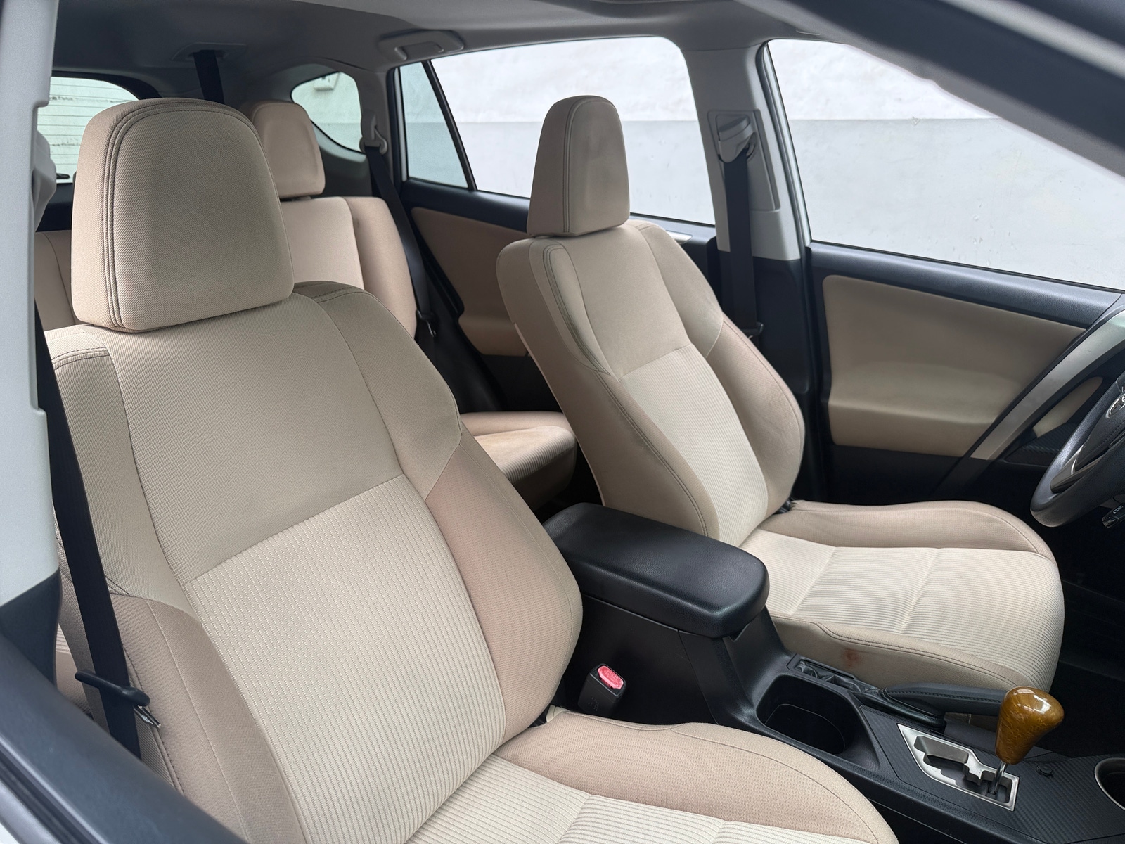 Thumbnail: 2014 Toyota RAV4 - 2
