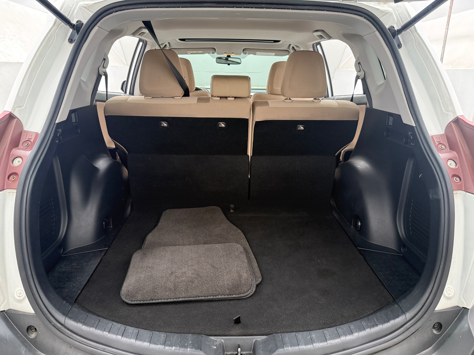Thumbnail: 2014 Toyota RAV4 - 7