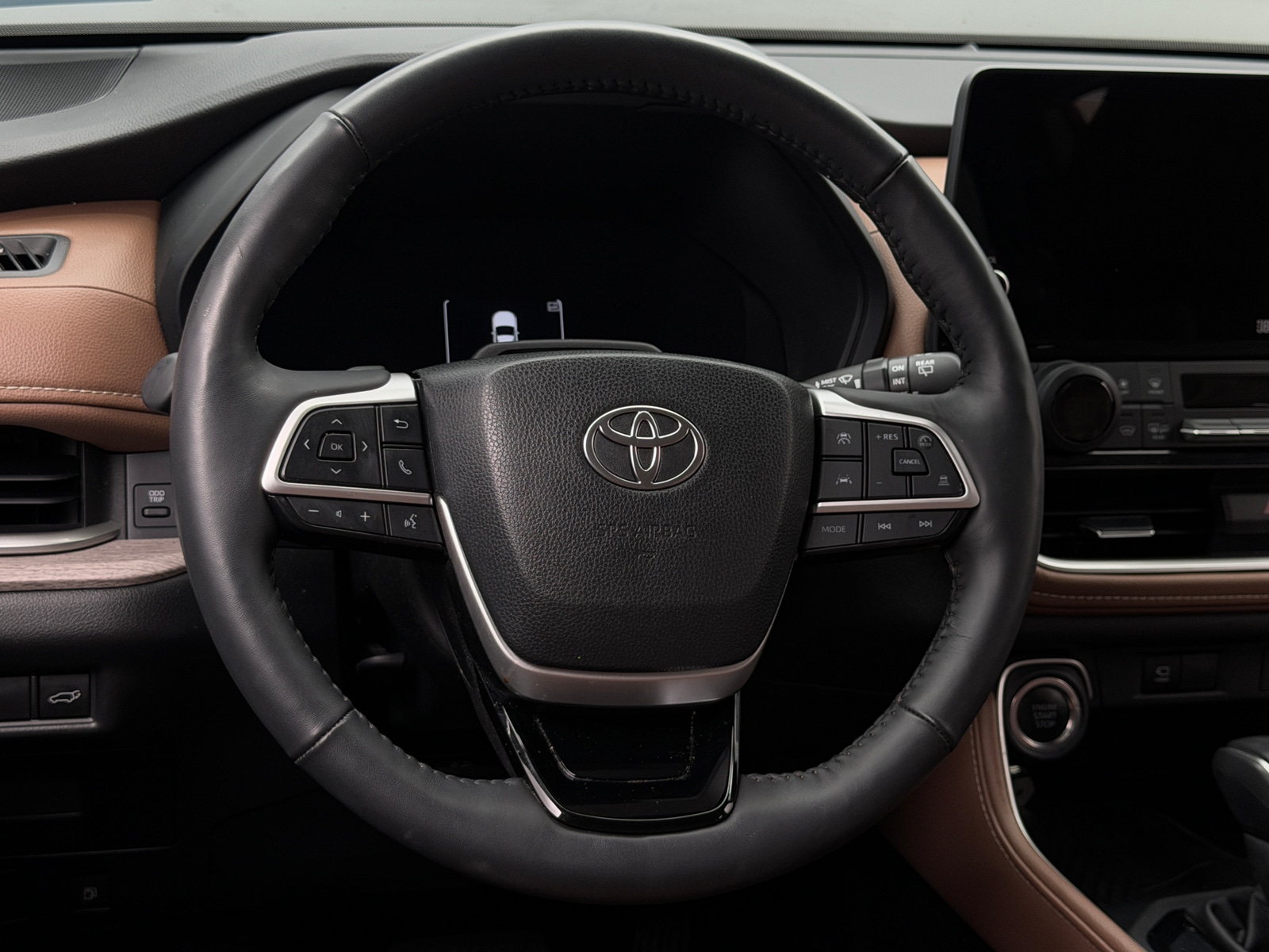 Thumbnail: 2024 Toyota Grand Highlander - 4