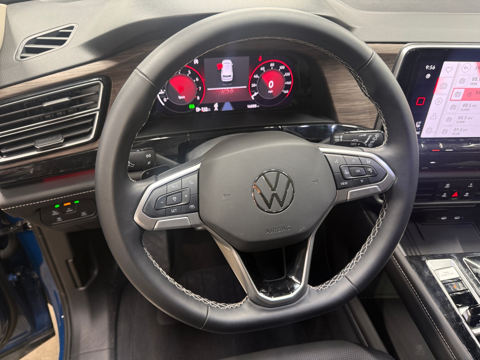 Thumbnail: 2025 Volkswagen Atlas - 5