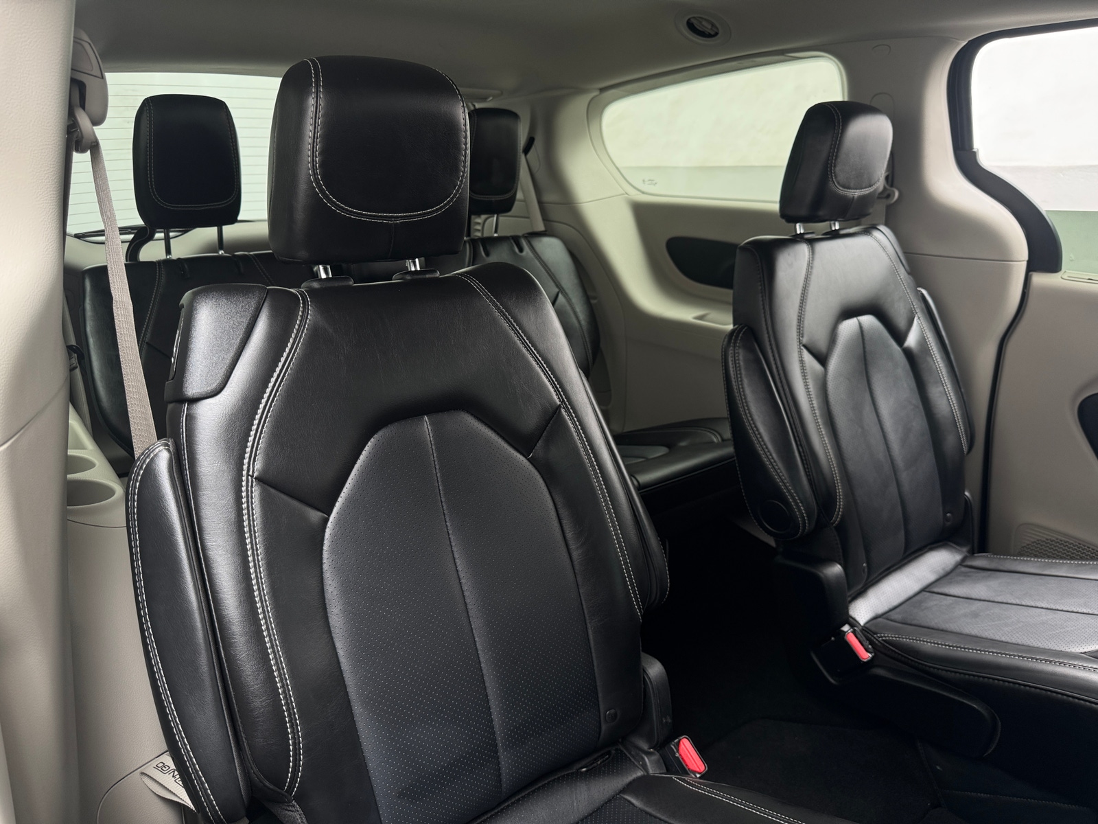 Thumbnail: 2024 Chrysler Pacifica - 5