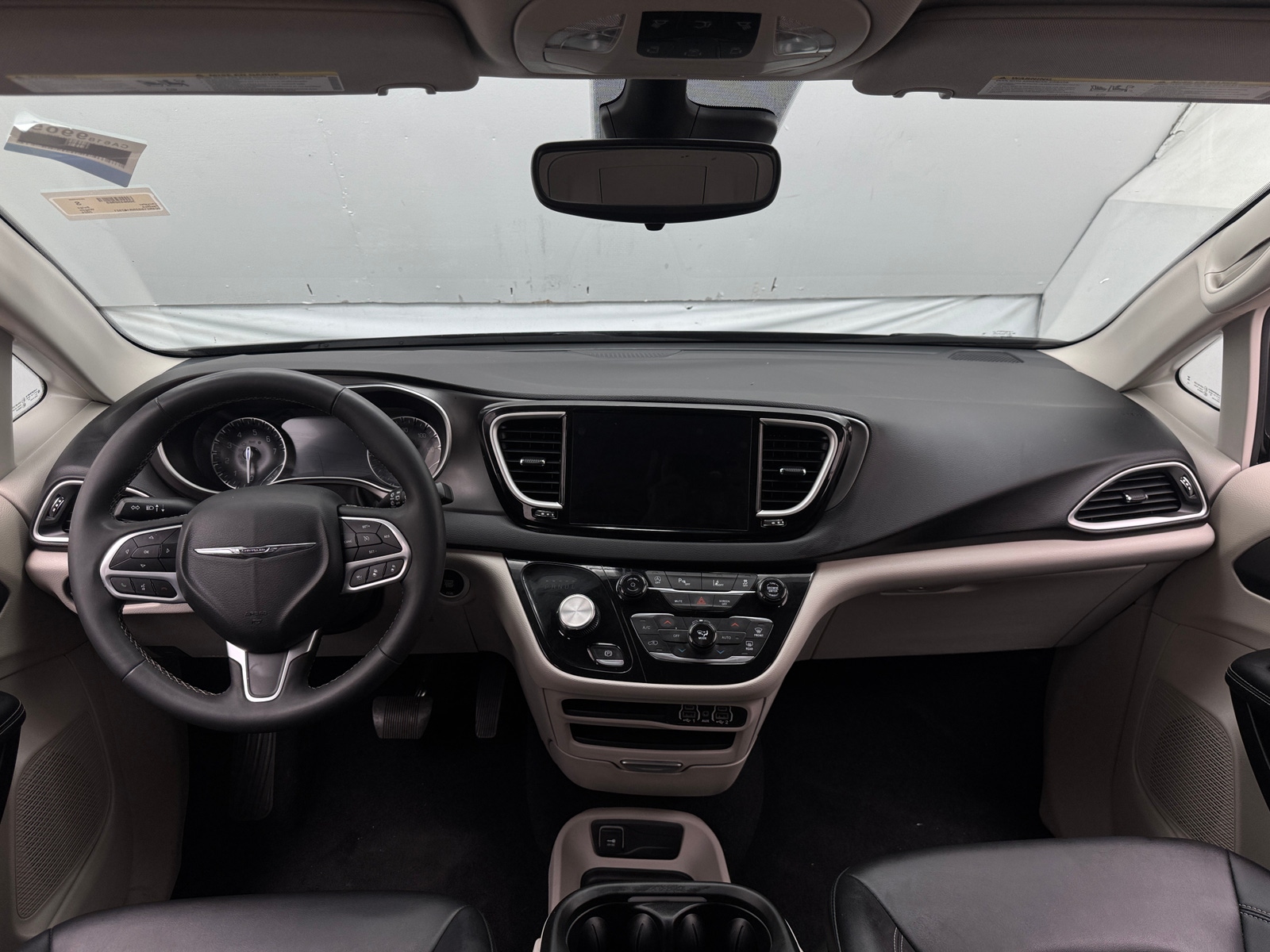 Thumbnail: 2024 Chrysler Pacifica - 2