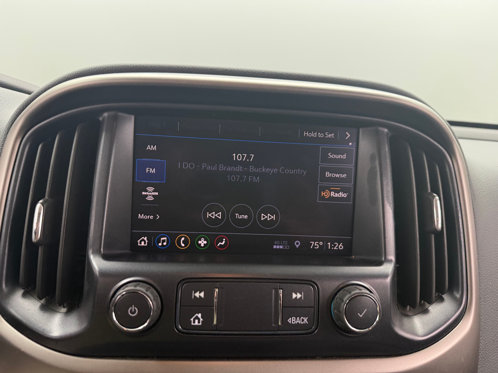 Thumbnail: 2019 Chevrolet Colorado - 3