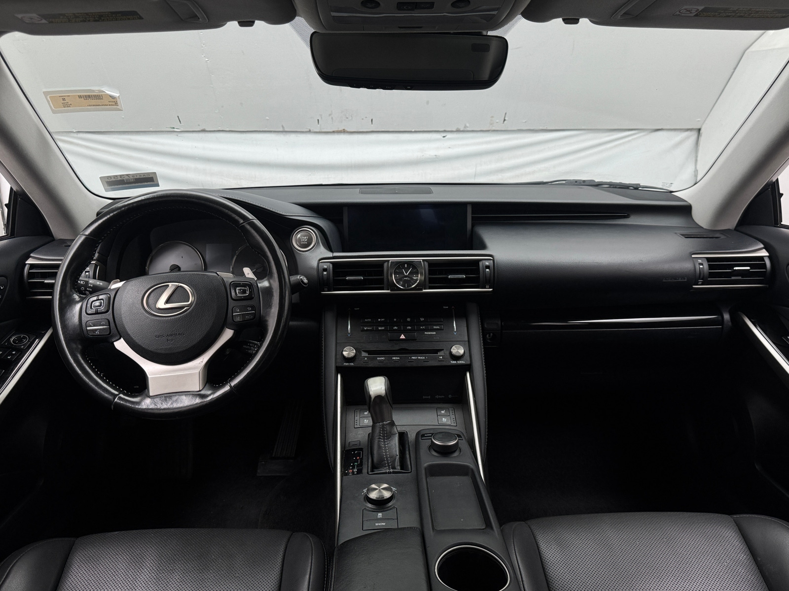 Thumbnail: 2018 Lexus IS - 3
