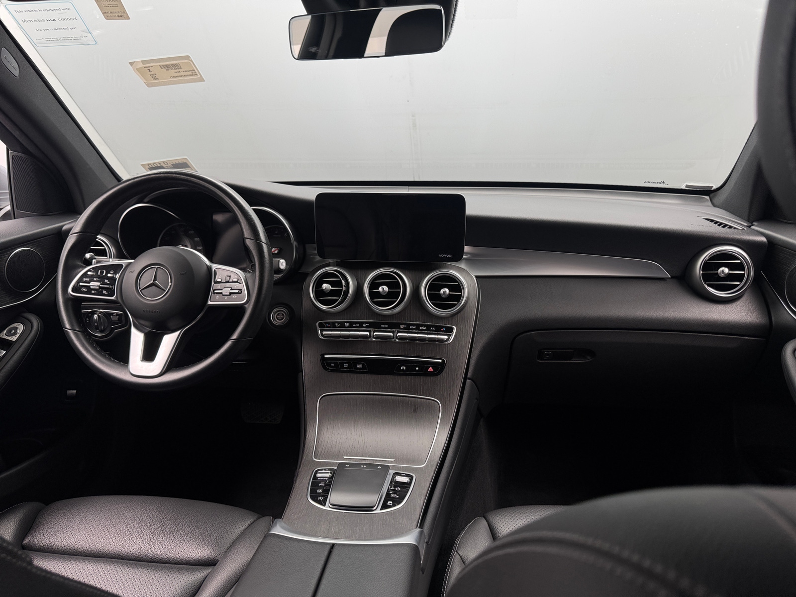 Thumbnail: 2022 Mercedes-Benz GLC - 2