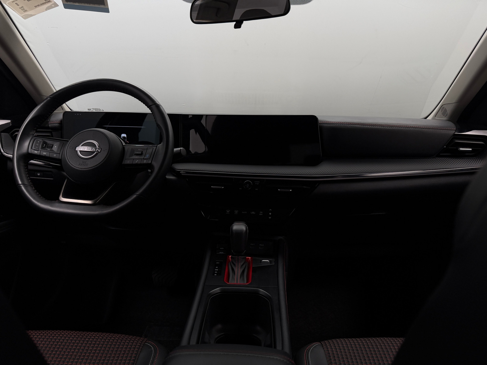 Thumbnail: 2025 Nissan Kicks - 2