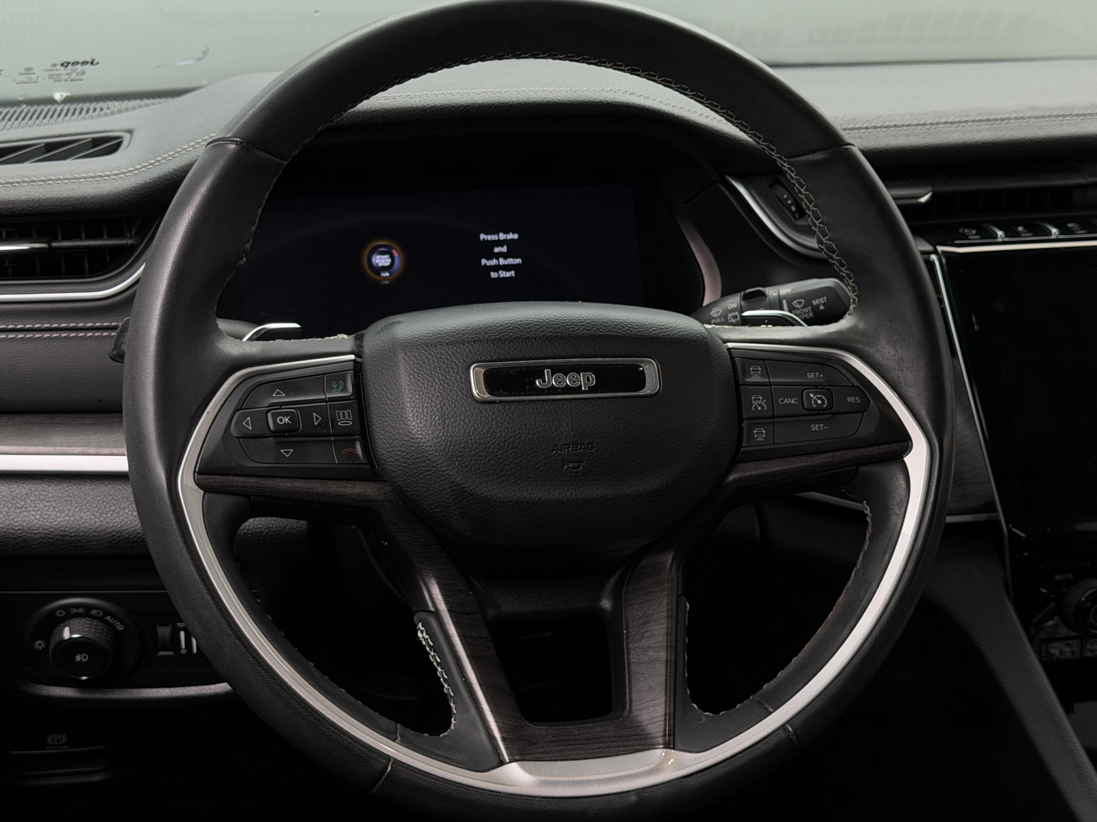Thumbnail: 2023 Jeep Grand Cherokee - 4