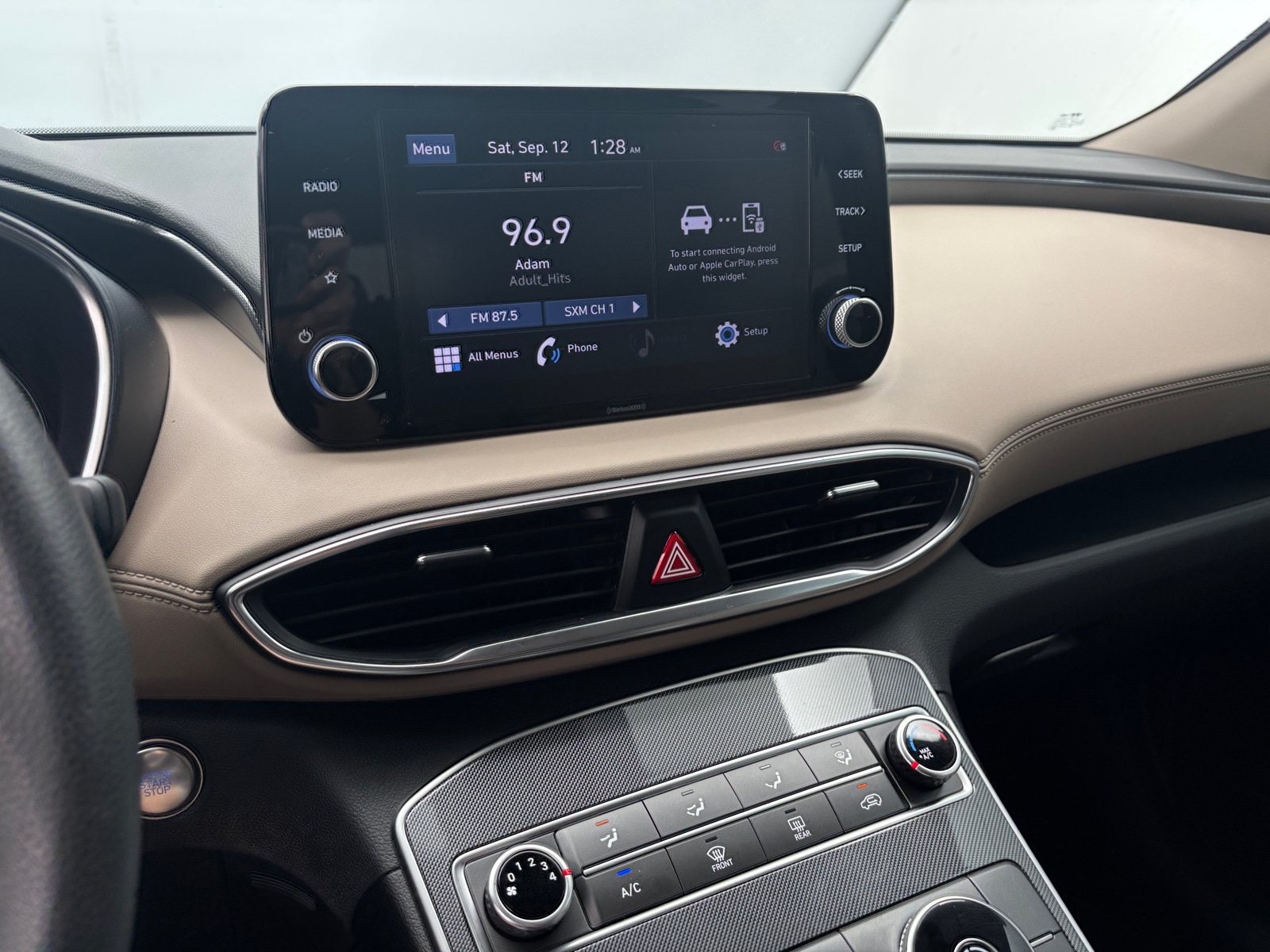 Thumbnail: 2021 Hyundai Santa Fe - 4