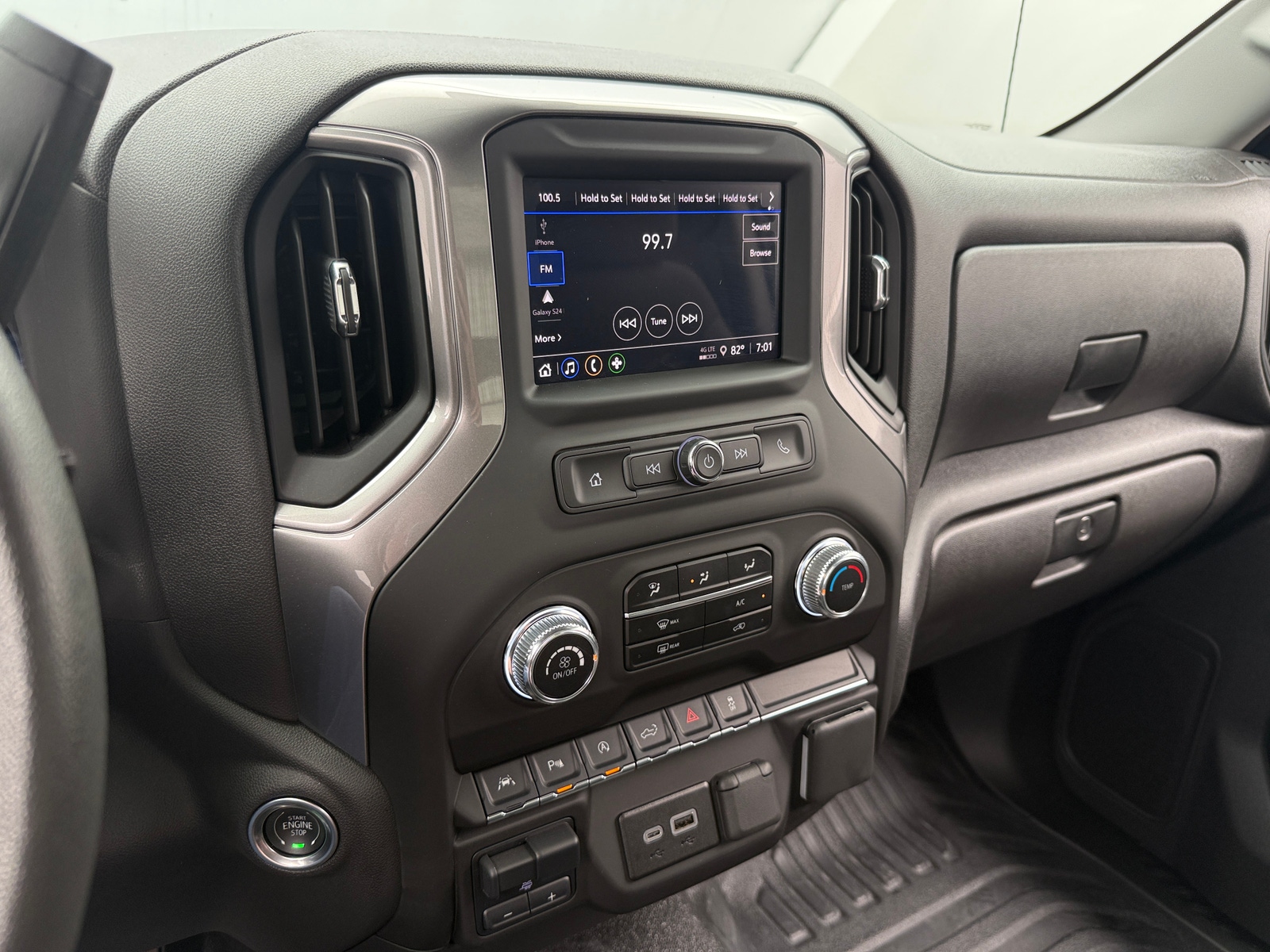 Thumbnail: 2024 GMC Sierra 1500 - 4