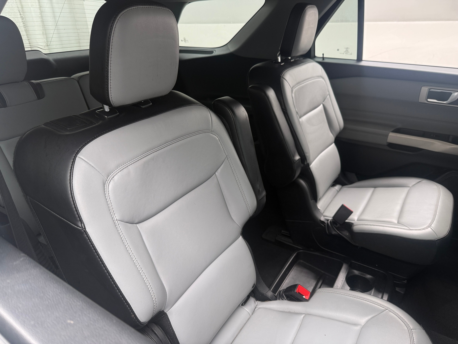 Thumbnail: 2021 Ford Explorer - 5