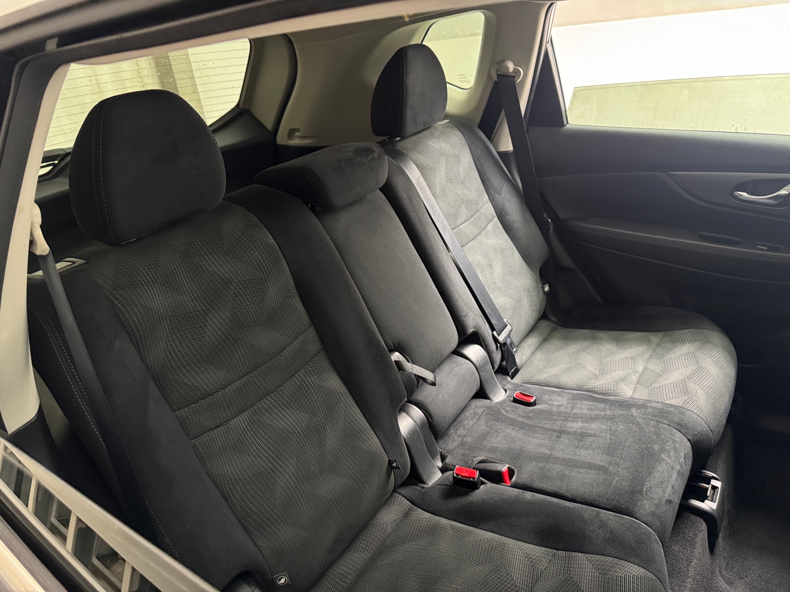 Thumbnail: 2015 Nissan Rogue - 6