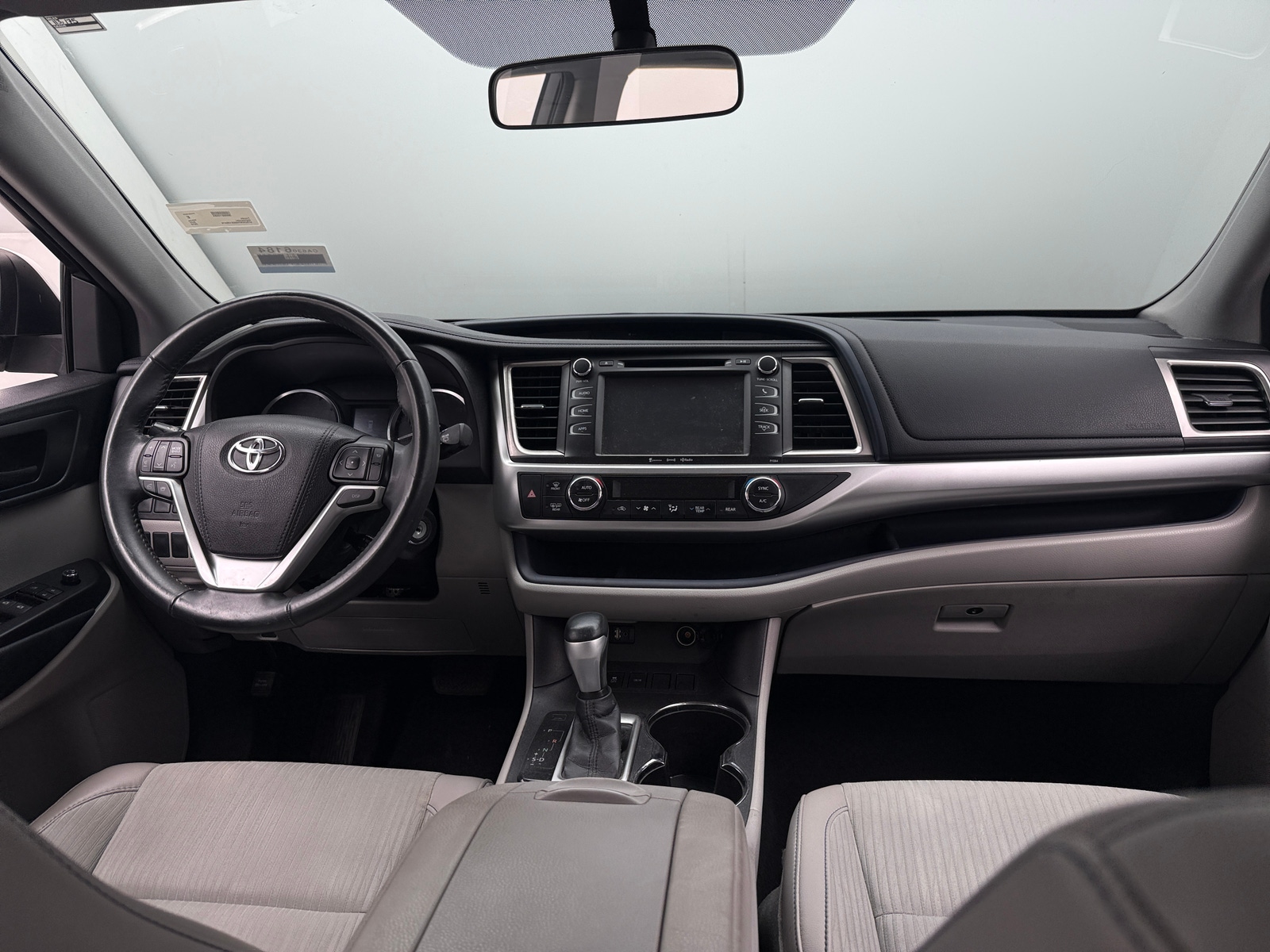 Thumbnail: 2016 Toyota Highlander - 3
