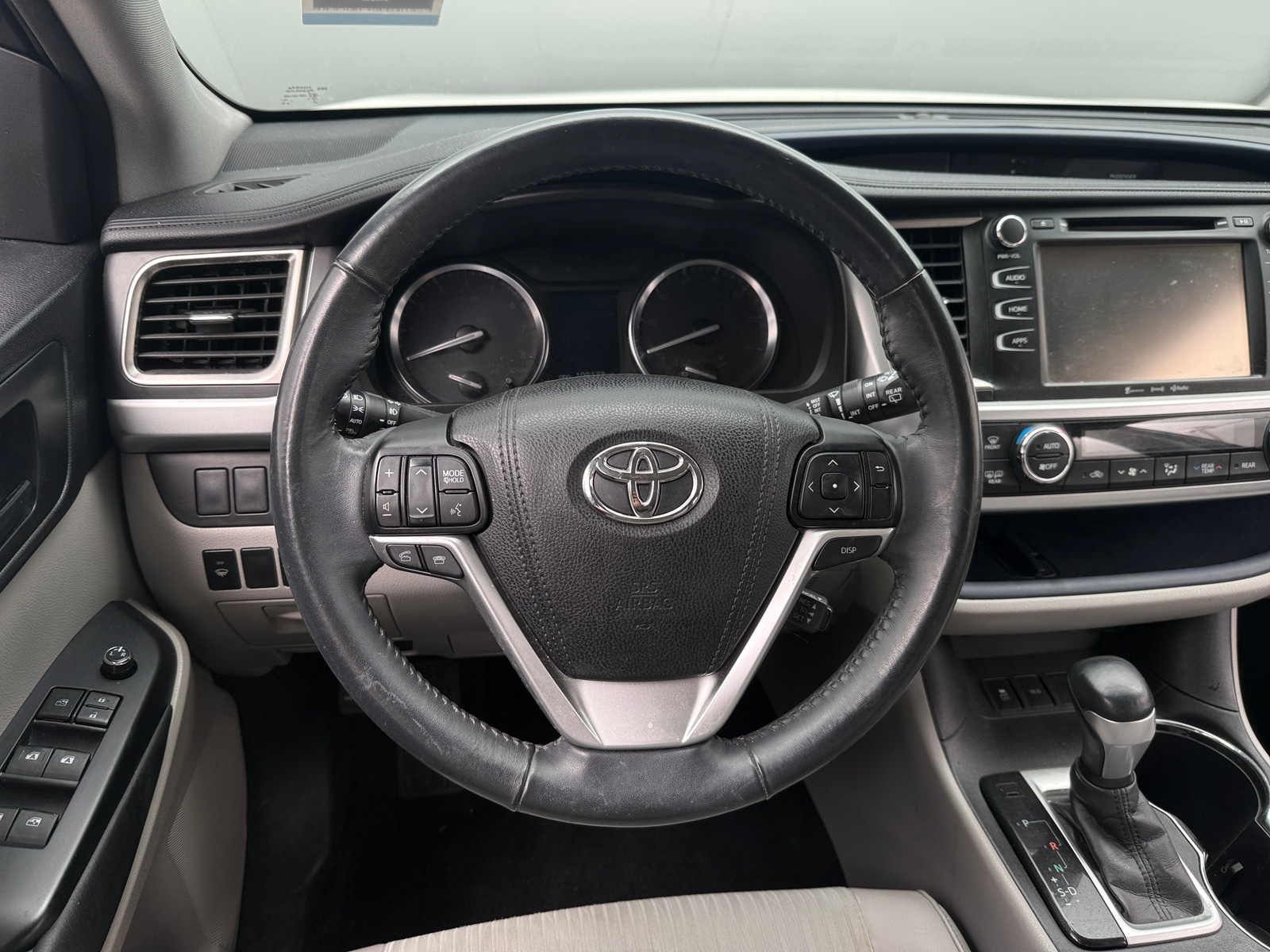 Thumbnail: 2016 Toyota Highlander - 5