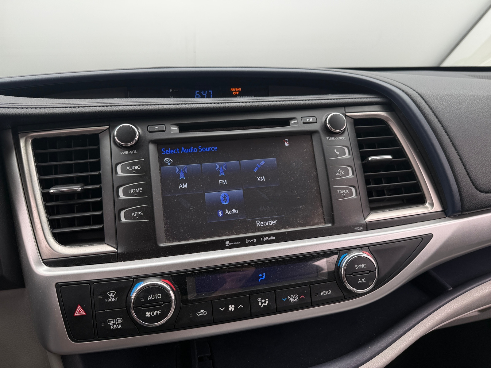 Thumbnail: 2016 Toyota Highlander - 4