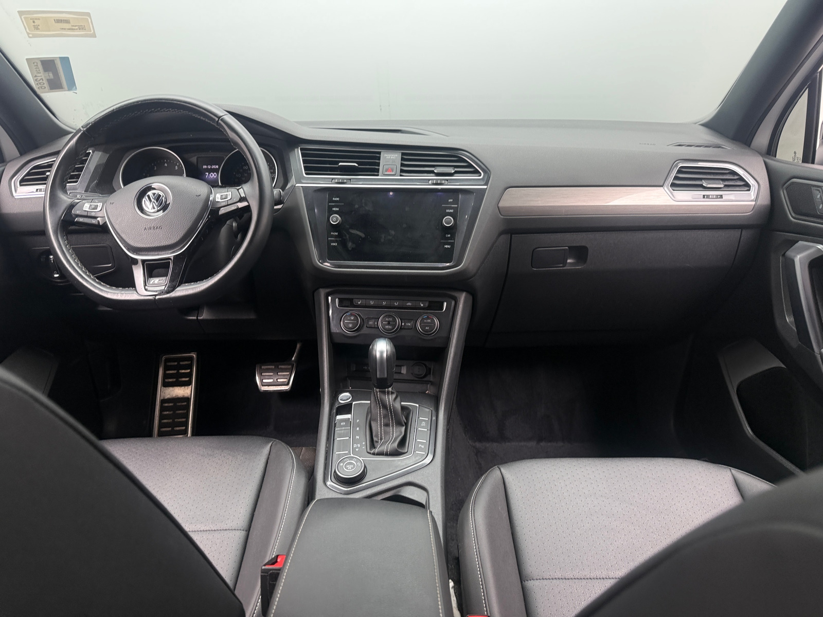 Thumbnail: 2021 Volkswagen Tiguan - 2