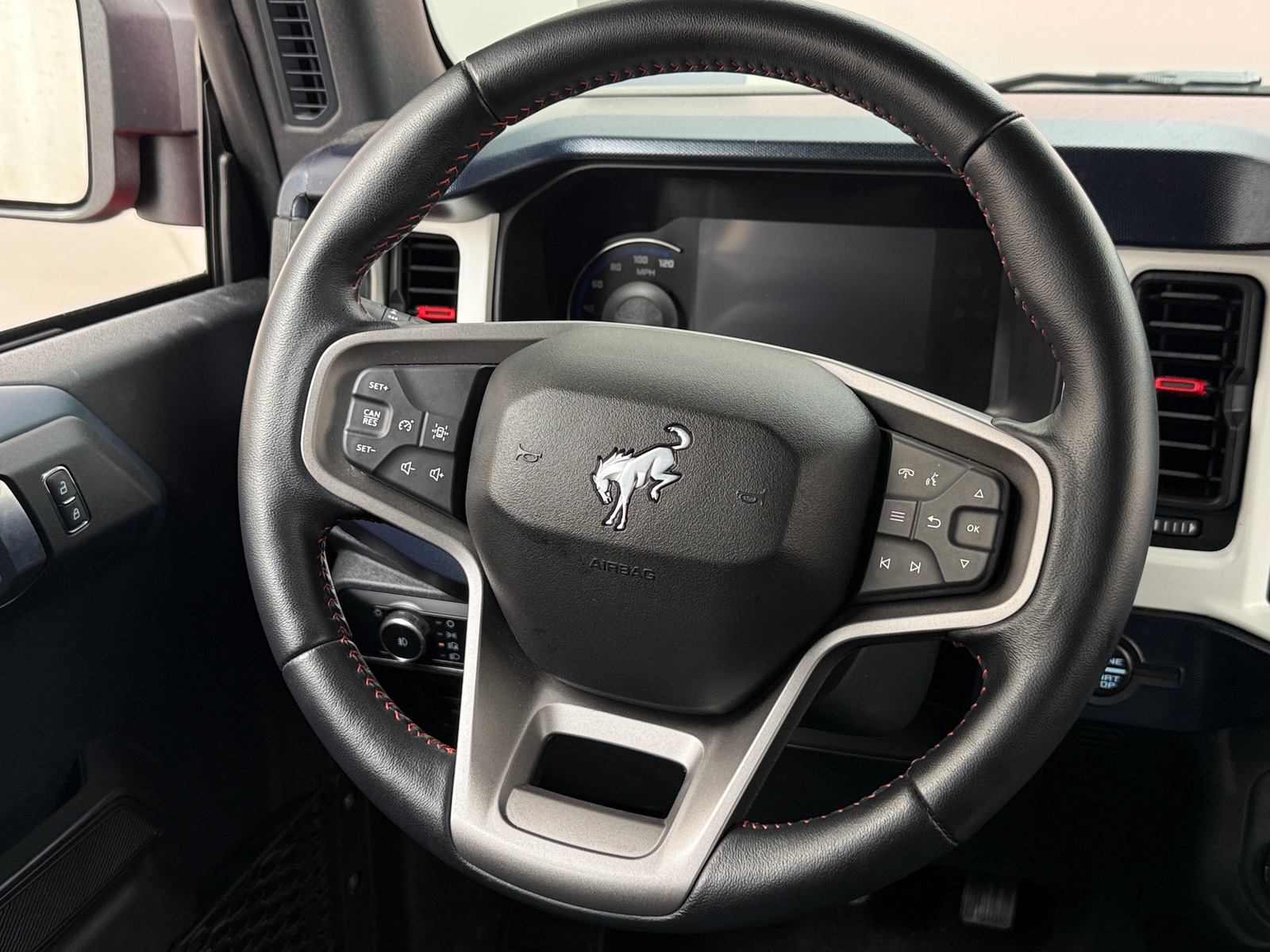 Thumbnail: 2024 Ford Bronco - 5