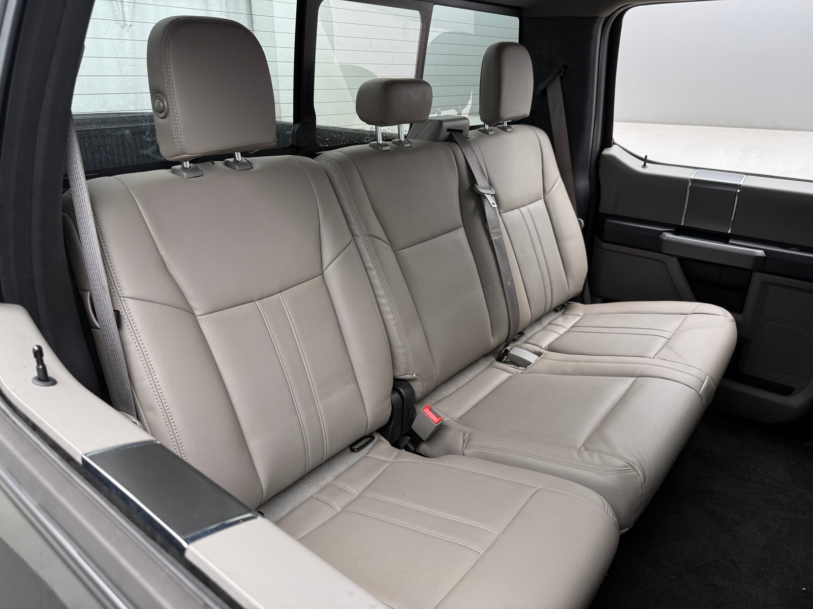 Thumbnail: 2018 Ford Econoline - 6