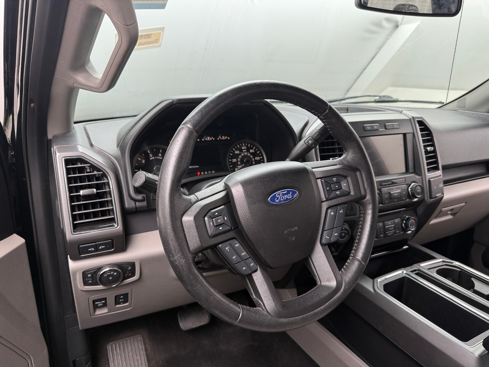 Thumbnail: 2018 Ford Econoline - 5