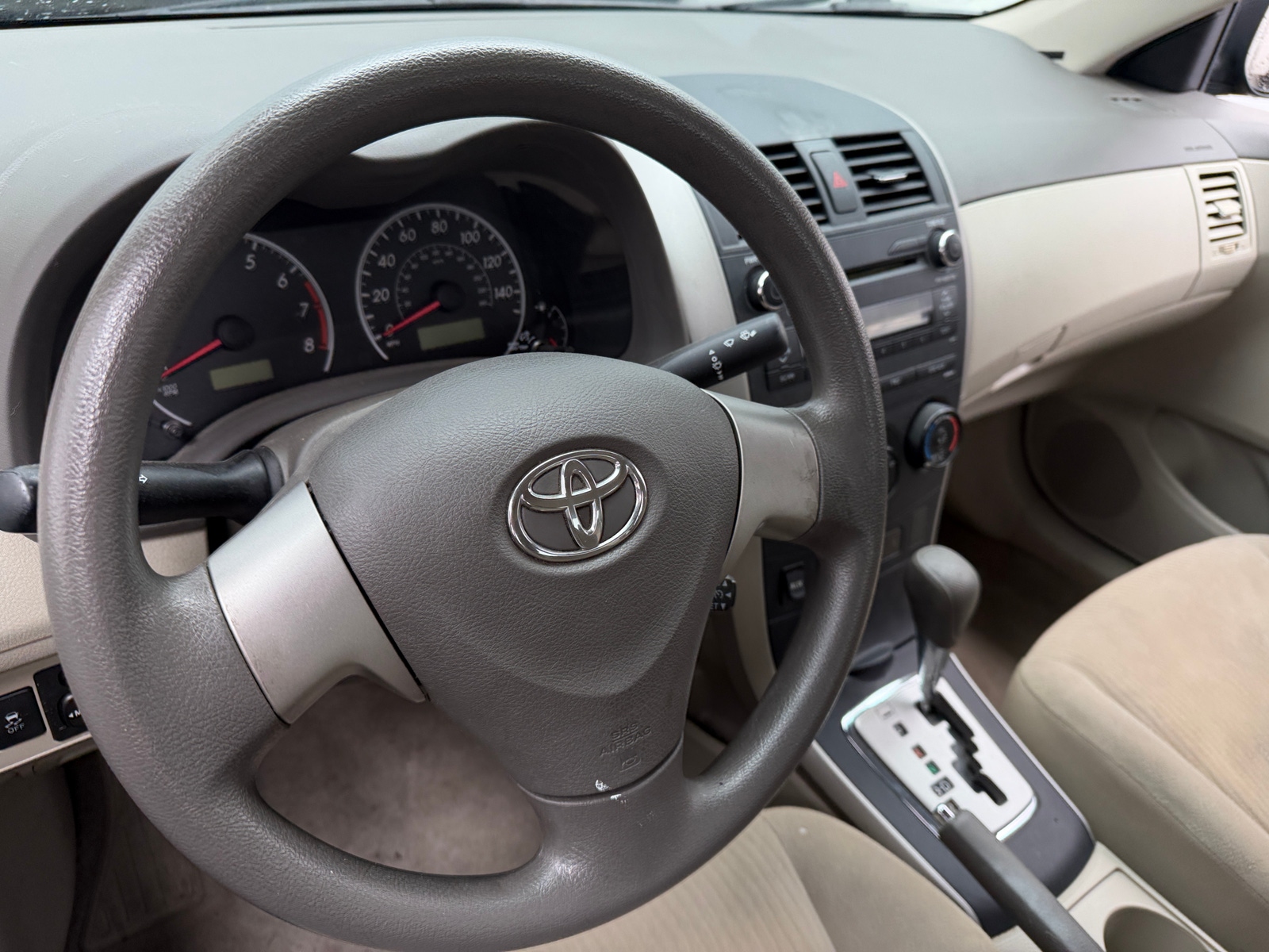 Thumbnail: 2010 Toyota Corolla - 5