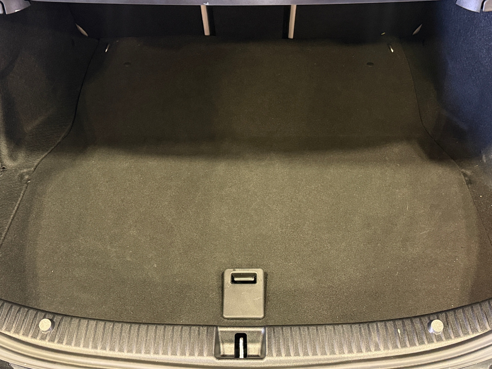Thumbnail: 2016 Mercedes-Benz C-Class - 7
