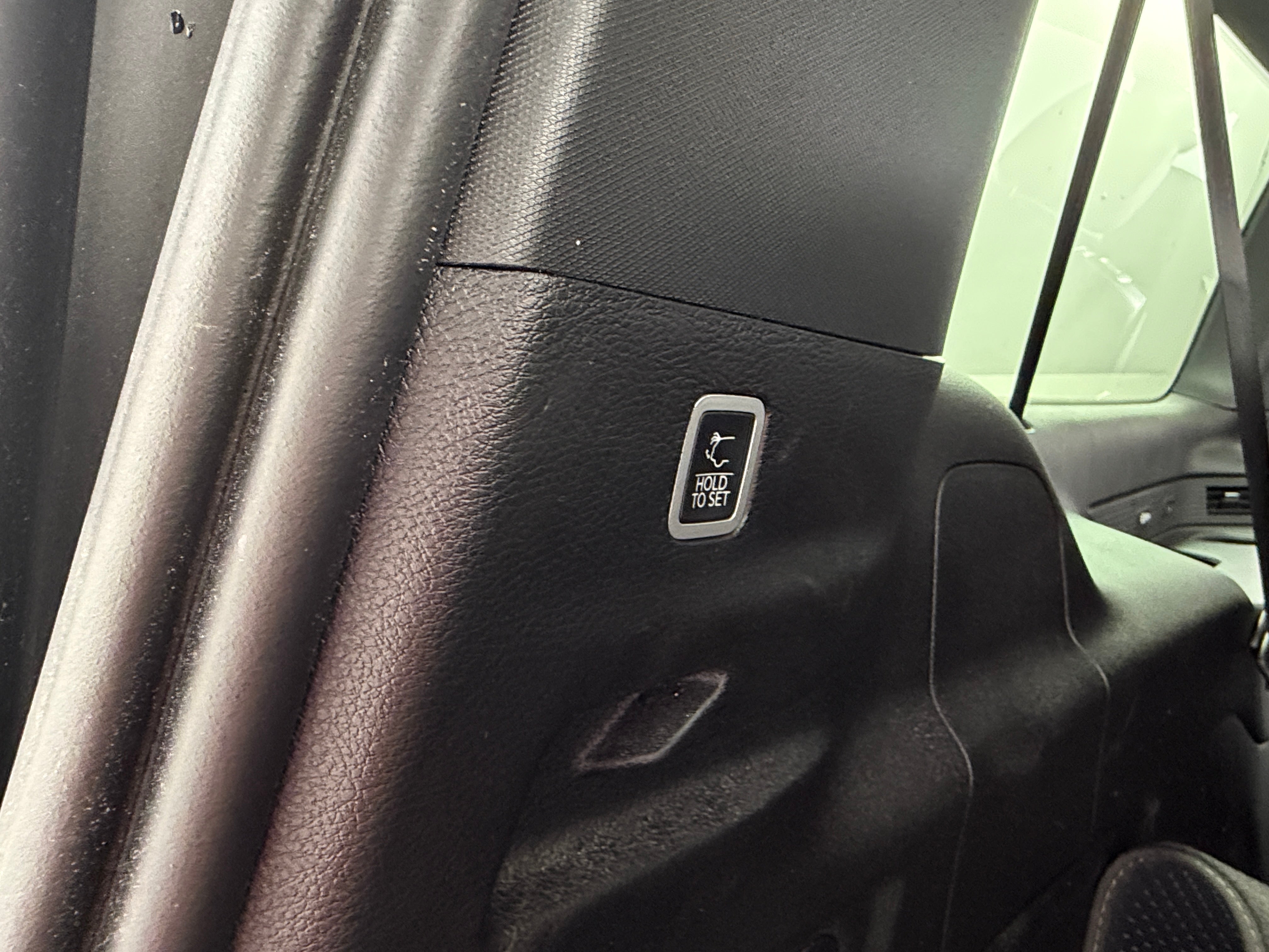2024 Jeep Wagoneer L Series II - Photo 10