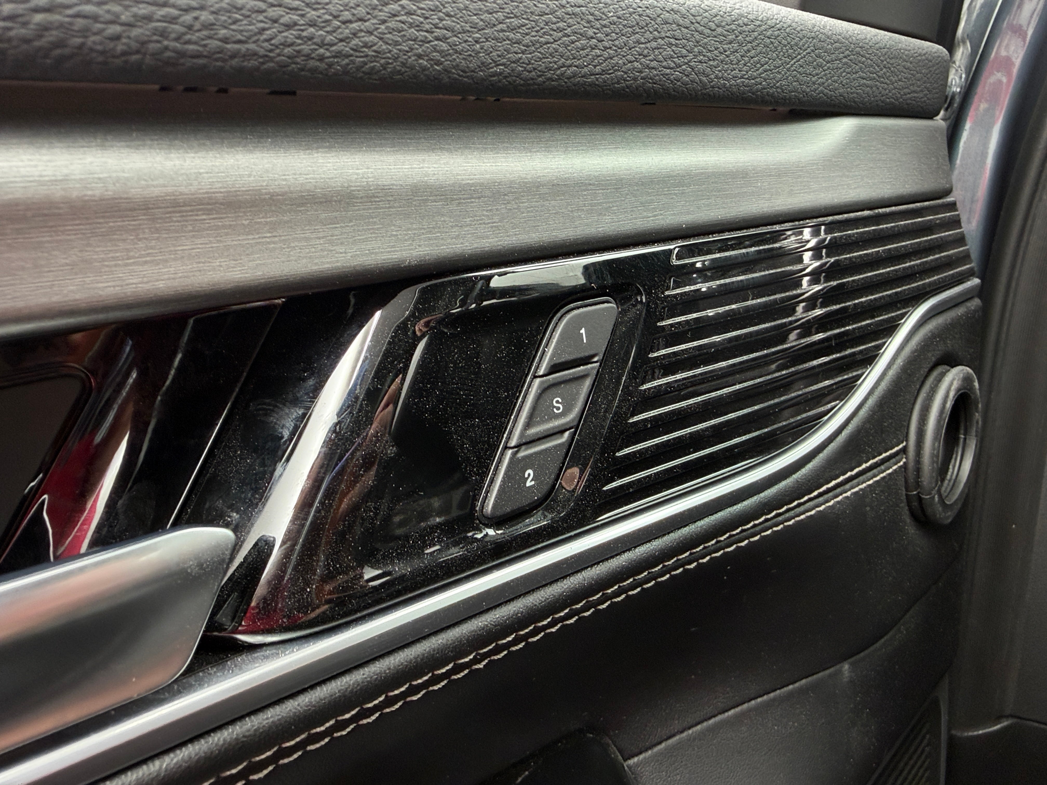 2024 Jeep Wagoneer L Series II - Photo 14