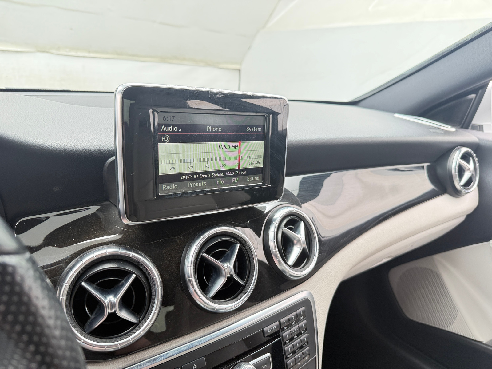 Thumbnail: 2014 Mercedes-Benz CLA - 3