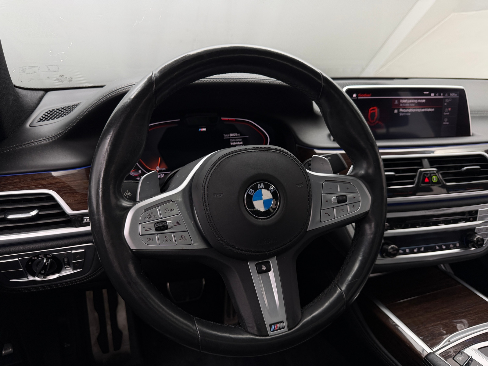 Thumbnail: 2020 BMW 7 Series - 4