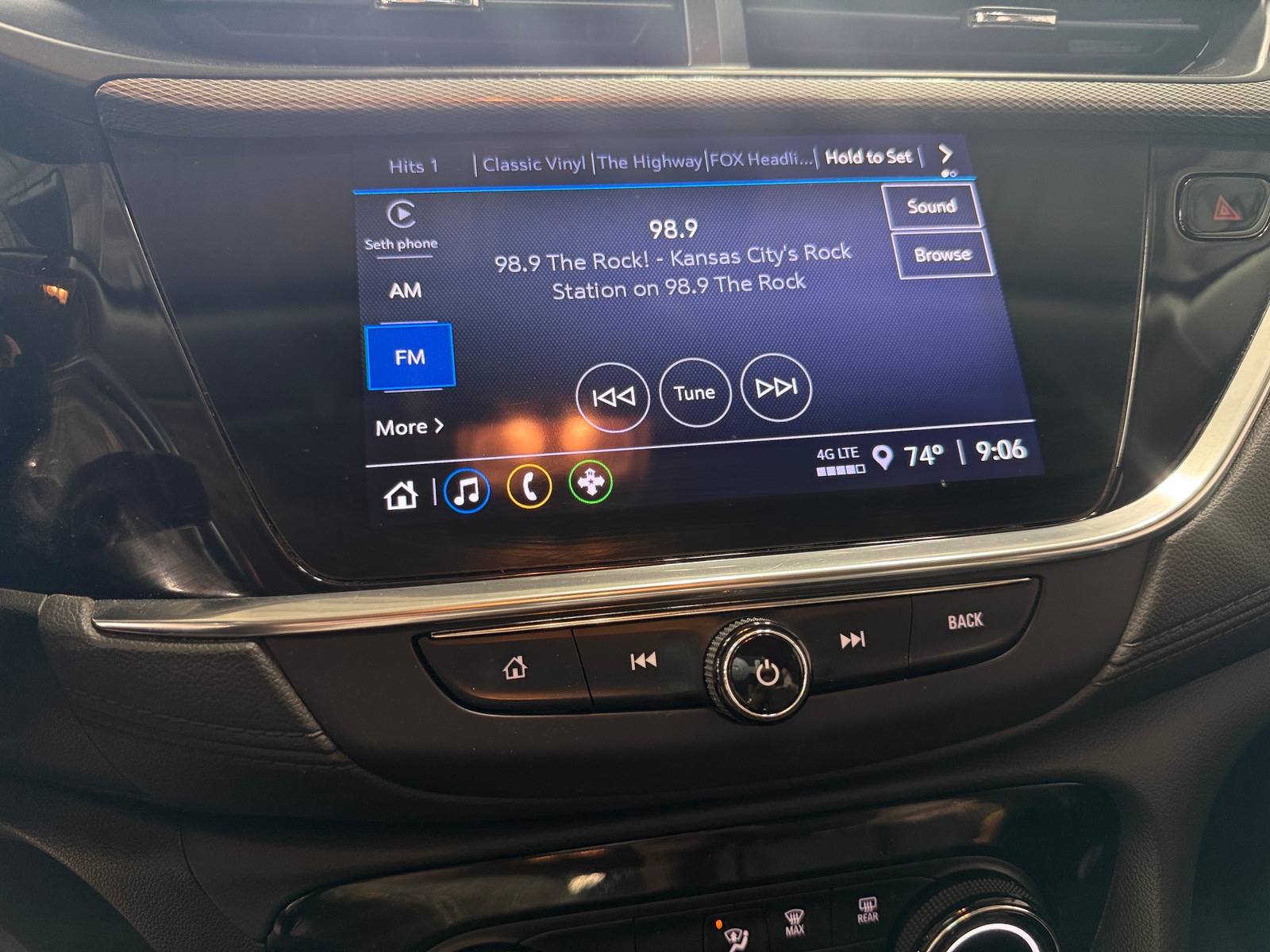 Thumbnail: 2022 Buick Encore GX - 3