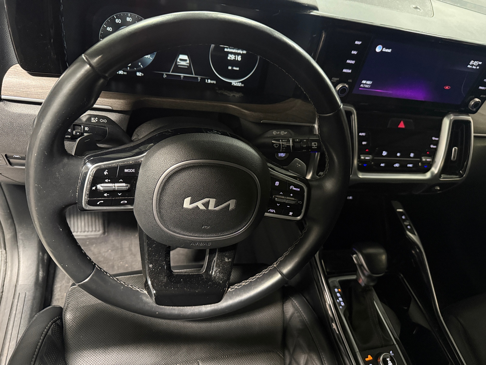 Thumbnail: 2022 Kia Sorento - 4
