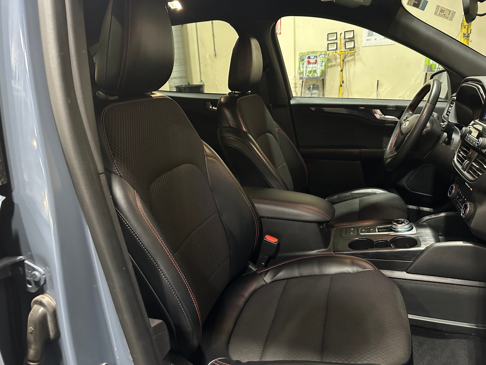 Thumbnail: 2023 Ford Escape - 2