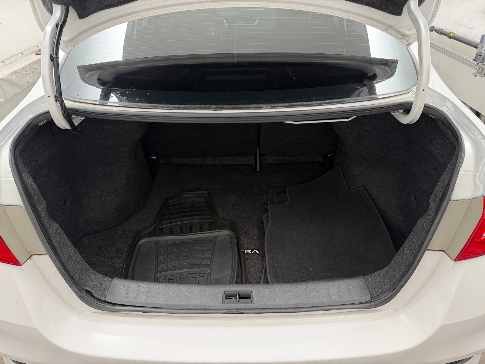 Thumbnail: 2016 Nissan Sentra - 7