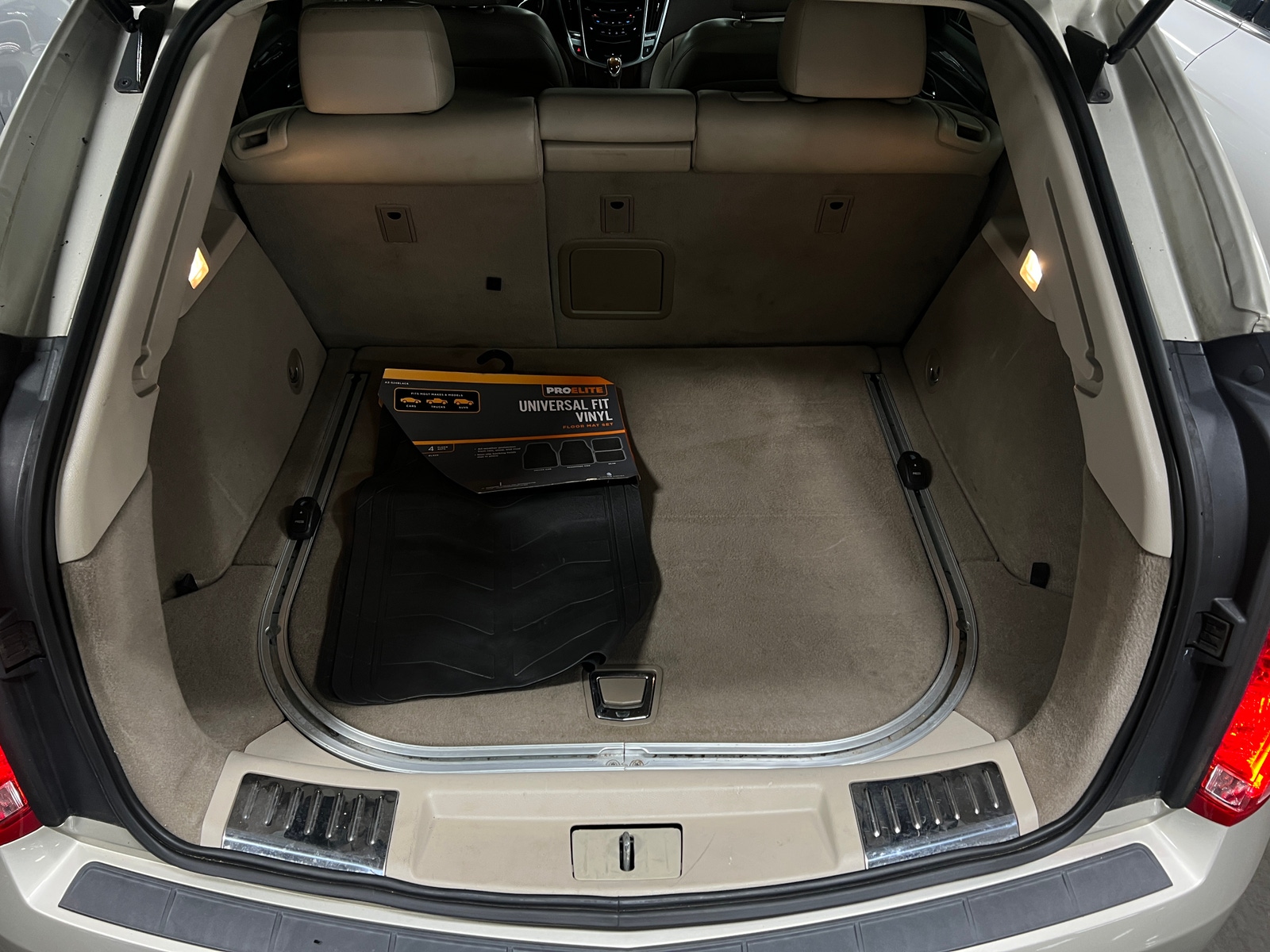 Thumbnail: 2015 Cadillac SRX - 6