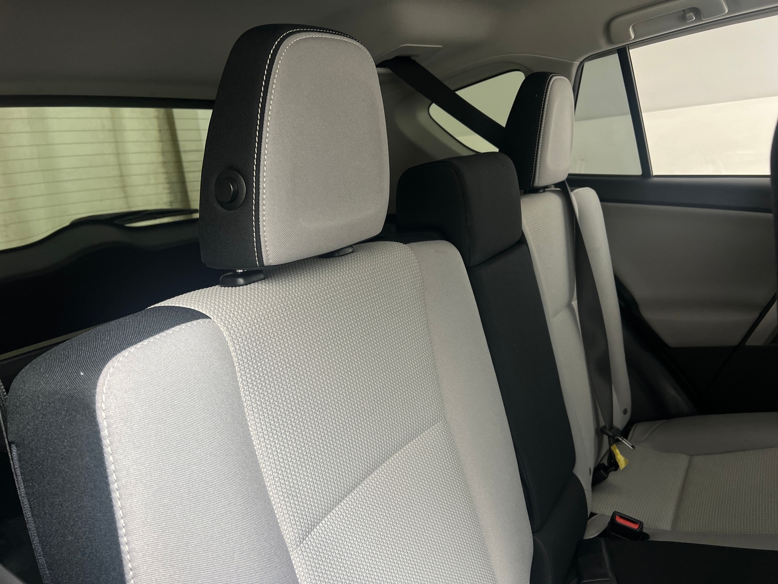 Thumbnail: 2017 Toyota RAV4 - 6