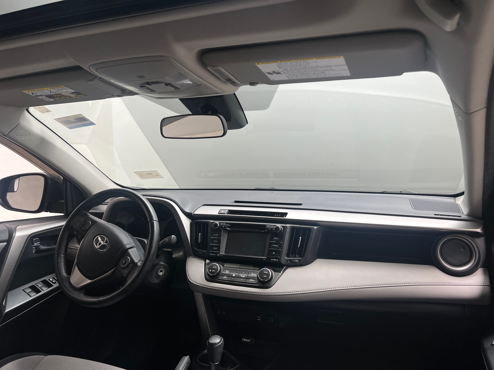 Thumbnail: 2017 Toyota RAV4 - 3