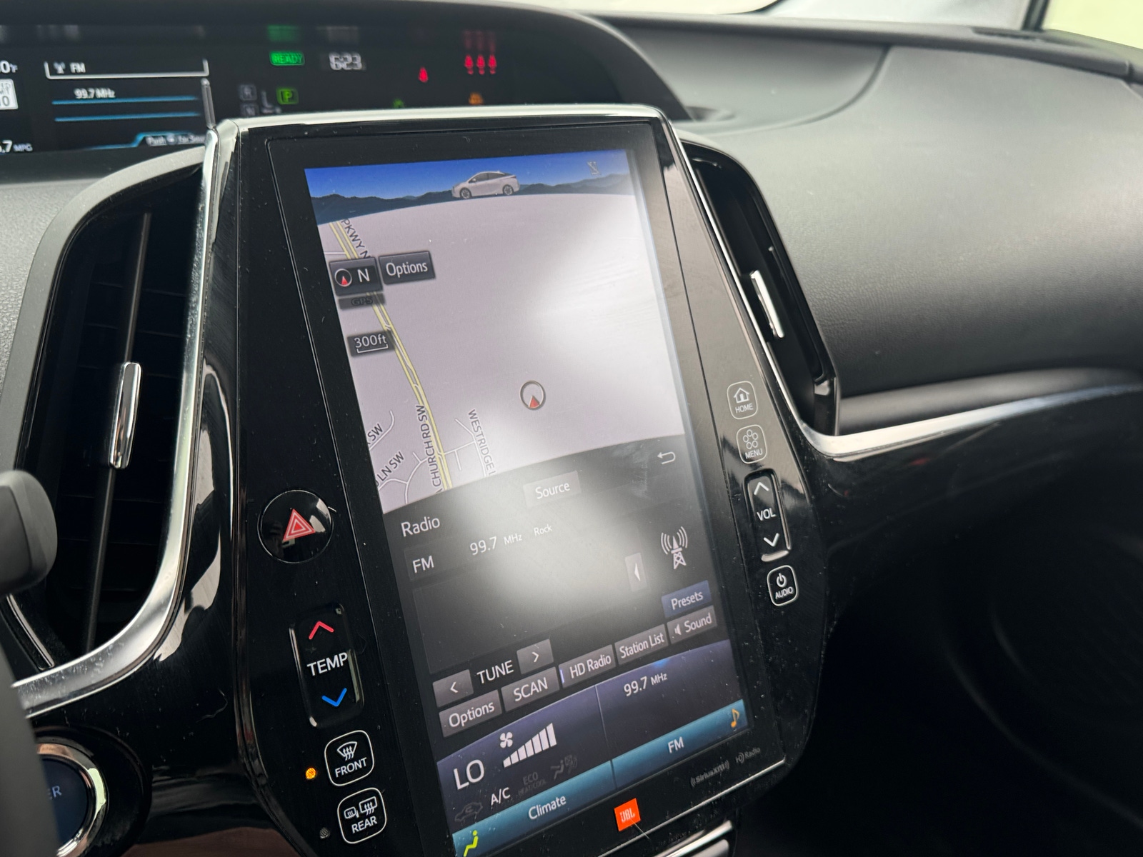 Thumbnail: 2022 Toyota Prius - 3