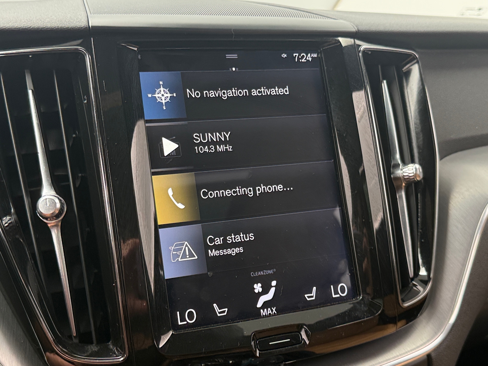 Thumbnail: 2019 Volvo XC60 - 3
