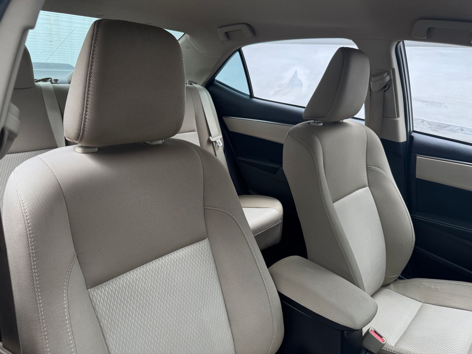 Thumbnail: 2016 Toyota Corolla - 2
