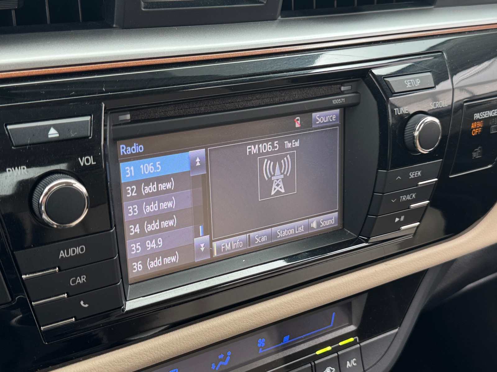 Thumbnail: 2016 Toyota Corolla - 4