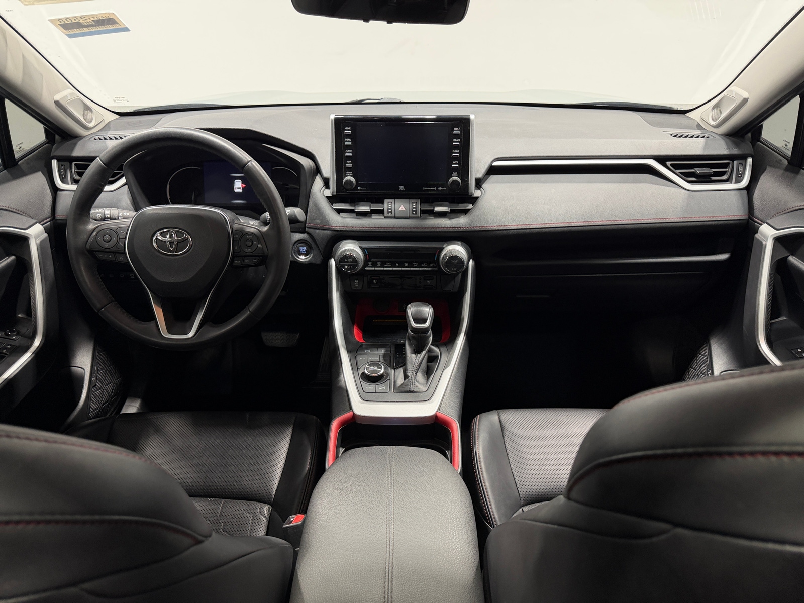 Thumbnail: 2021 Toyota RAV4 - 3