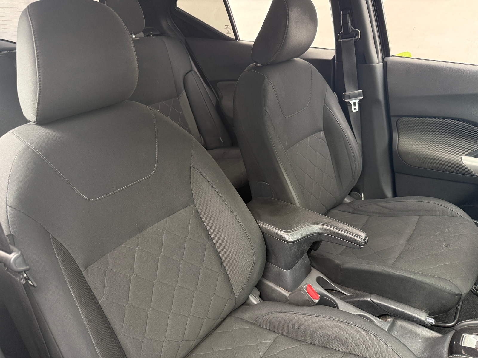Thumbnail: 2020 Nissan Kicks - 2