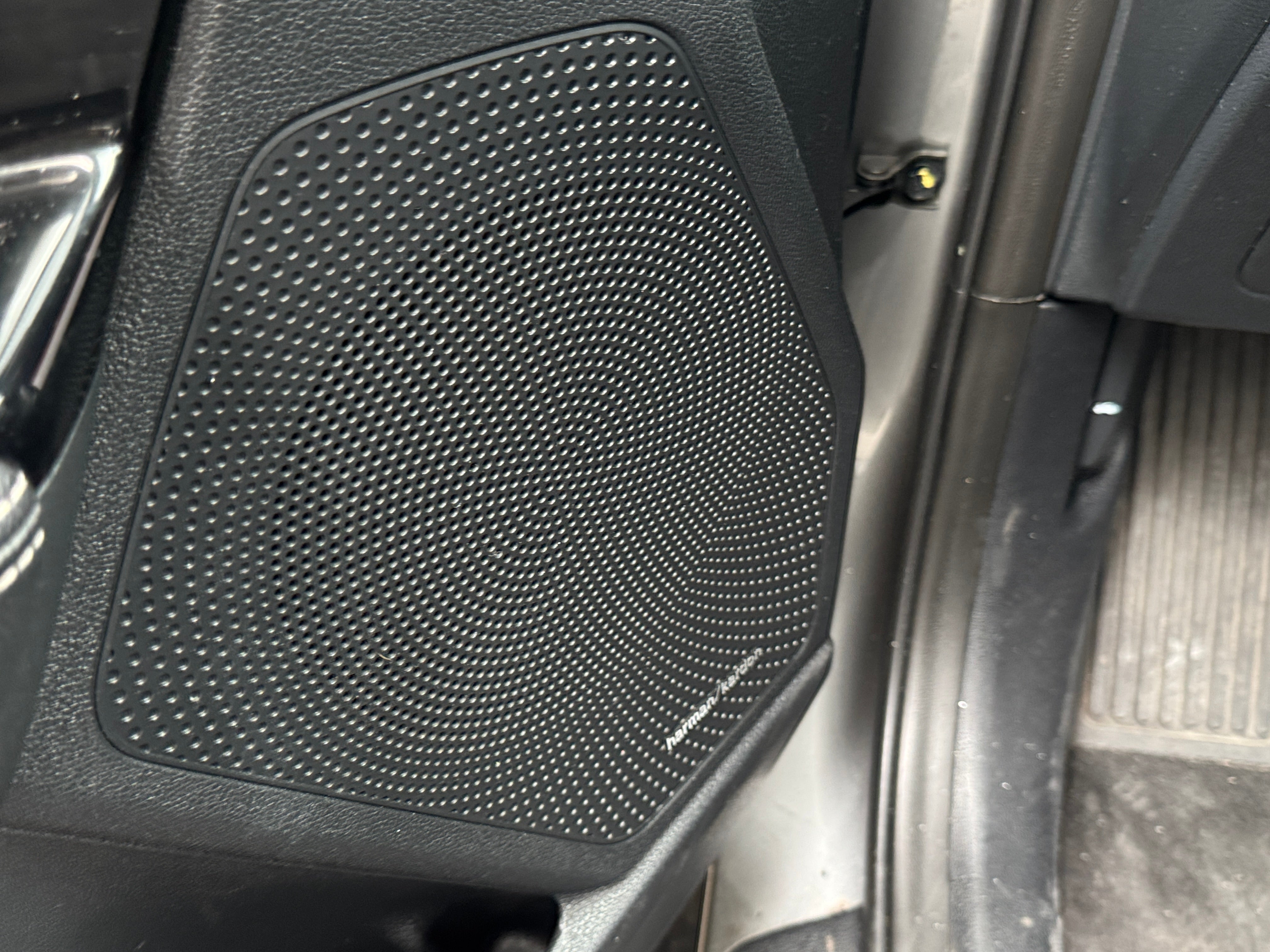 2022 Kia Niro EX - Photo 12