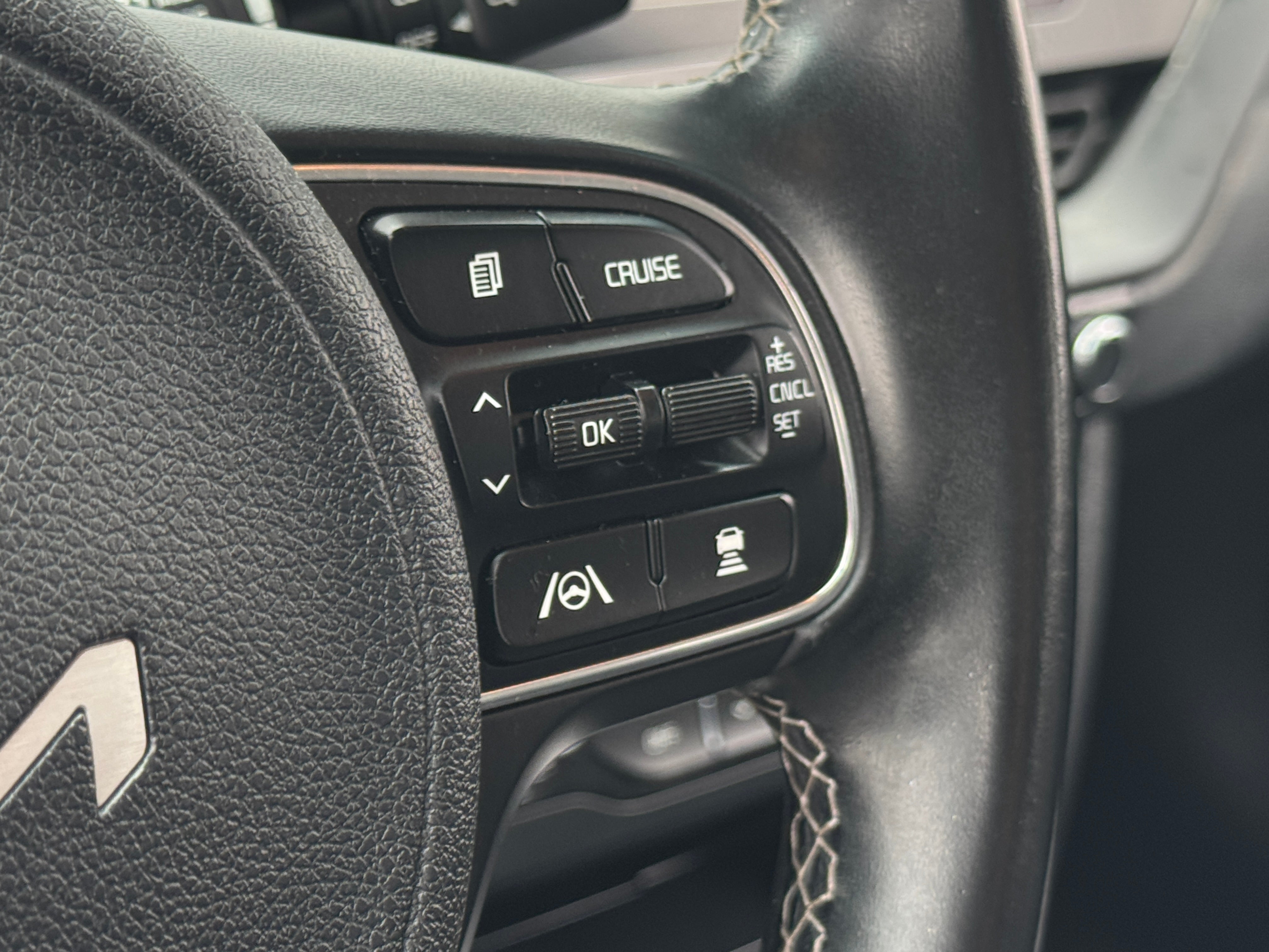 2022 Kia Niro EX - Photo 20
