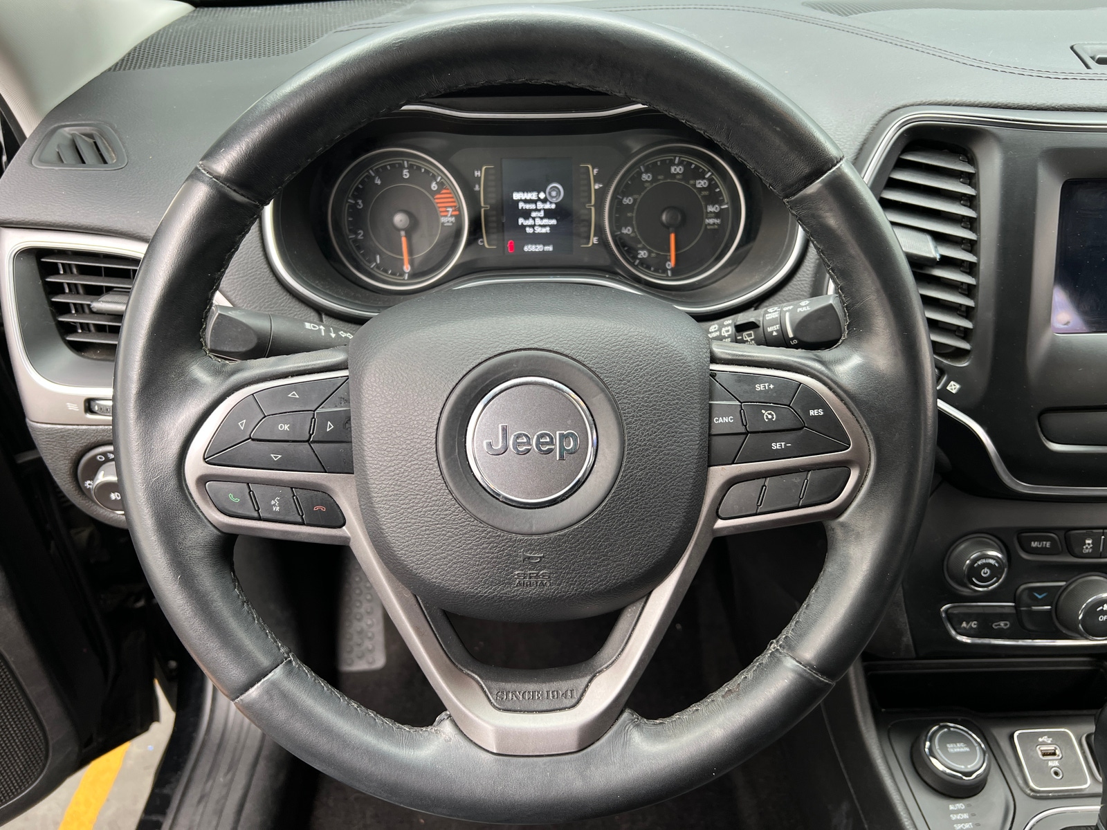 Thumbnail: 2019 Jeep Cherokee - 5