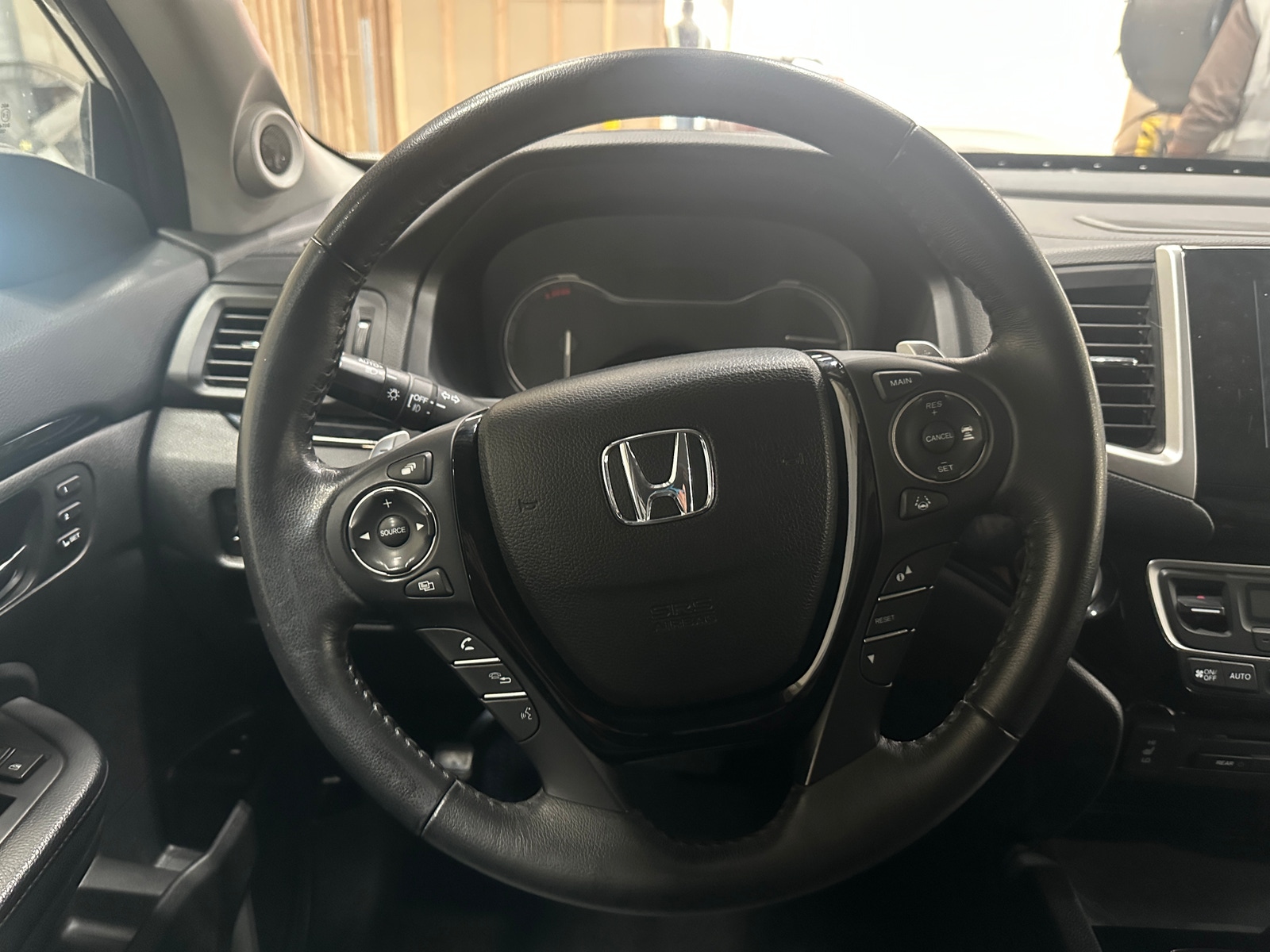 Thumbnail: 2018 Honda Pilot - 4