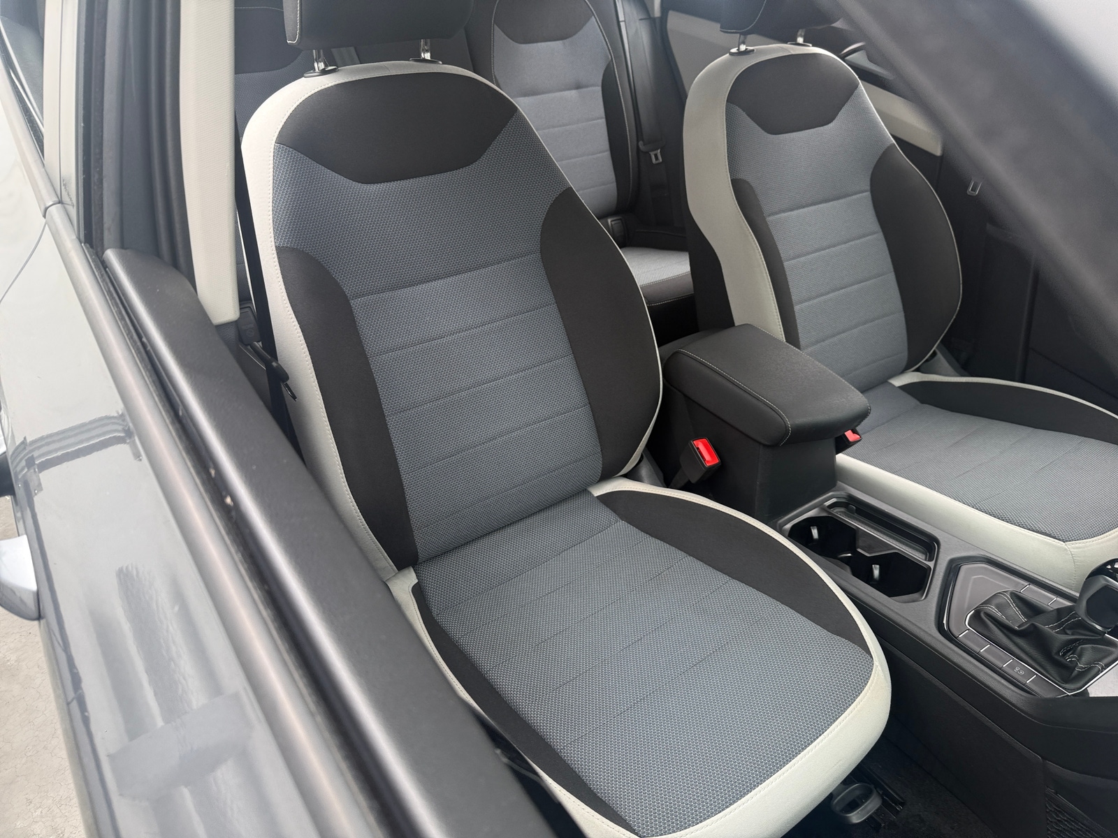 Thumbnail: 2025 Volkswagen Taos - 2